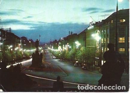 Postcards: POSTAL L02771: Plaza San Wesceslao en Praga - NULL
