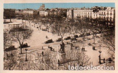 Postkarten: POSTAL PV06601: Beziers. Place Jean-Jaures et Statue Paul Riquet - NULL