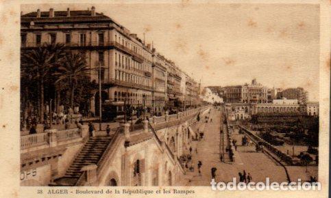 Postkarten: POSTAL PV06893: Alger, Boulevard de la Republique et les Rampes - NULL