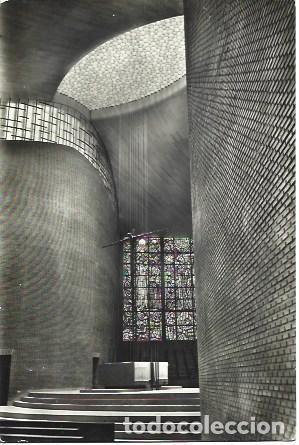Postcards: POSTAL L04779: Interior de la iglesia de Dominicos de Madrid - NULL