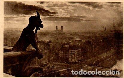 Cartoline: POSTAL PV08255: Chimere le philosophe fa&ccedil;ade Ouest Notre-Dame, Paris - NULL