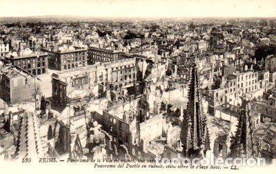Postkarten: POSTAL PV07978: Panorama de Reims en ruinas, vista sobre la Plaza Real - NULL