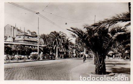 Postcards: POSTAL PV08708: Place Arago, Perpignan - NULL