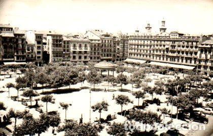 Postkarten: POSTAL PV01190: Plaza del Castillo en Pamplona - NULL