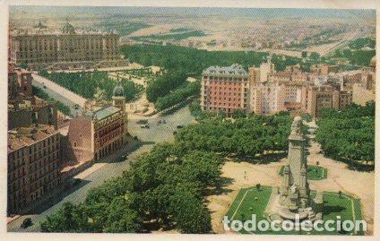Postkarten: POSTAL PV01069: Vista aerea monumento a Cervantes en Madrid - NULL