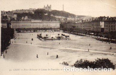 Postais: POSTAL PV10938: Lyon. Place Bellecour et Coteau de Fourviere - NULL