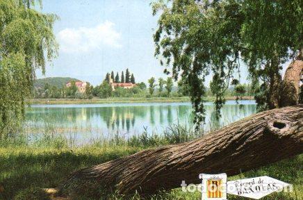 Postales: POSTAL PV01589: Lago e iglesia de Porqueras, Ba&ntilde;olas - Foto 1