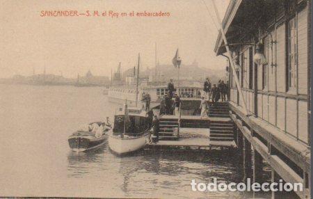 Postales: POSTAL PV03379: S. M el Rey en el embarcadero de Santander - Foto 1
