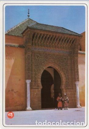 Postcards: POSTAL PV04799: Meknes, Porte du Mausolee Moulay Ismail - NULL