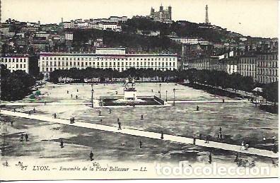 Postales: POSTAL A4580: Place Bellecour en Lyon - Foto 1