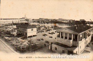 Cartes Postales: POSTAL PV06938: Alger, La Direction du Port et la Defense mobile - NULL