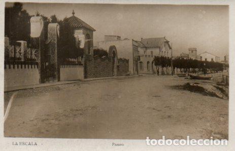 Postales: POSTAL PV06200: Vista Paseo de La Escala, Gerona - NULL