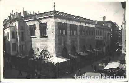 Postales: POSTAL A4833: Place de la Loge en Perpignan - Foto 1