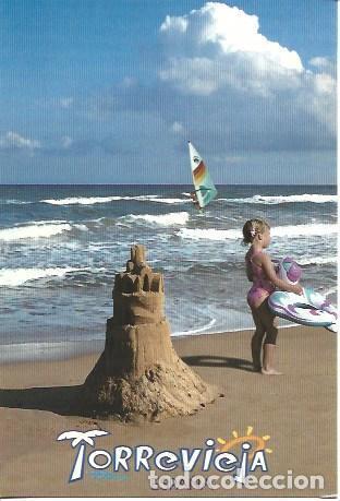 Postcards: POSTAL A5700: Playa en Torrevieja, Alicante - NULL