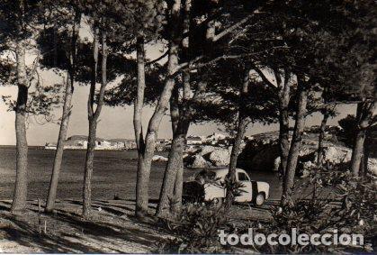 Cartes Postales: POSTAL PV07570: Vista de La Escala desde una playa de Ampurias, Gerona - NULL