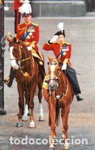 Postales: POSTAL PV07401: The Queen Elisabeth taking the salute at the Trooping - NULL