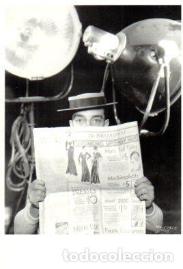 Postkarten: POSTAL PV13488: Buster Keaton leyendo un periodico