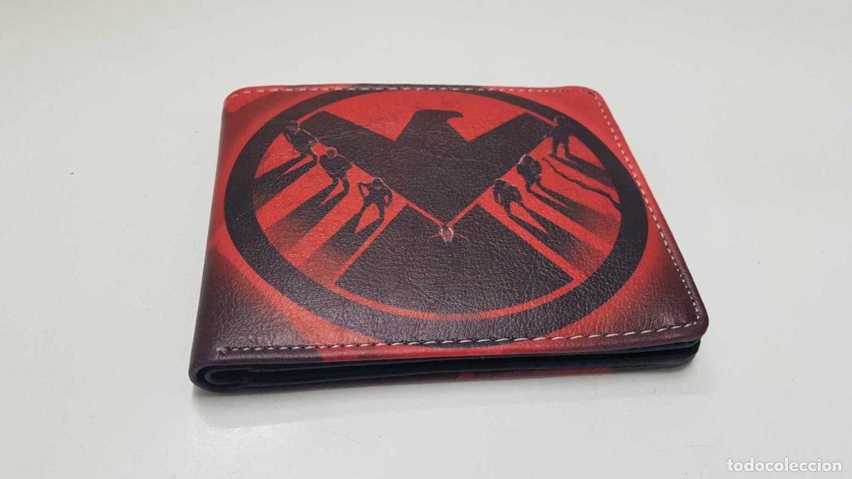Postcards: Cartera de bolsillo: Marvel Agents of Shield (color roja) - NULL