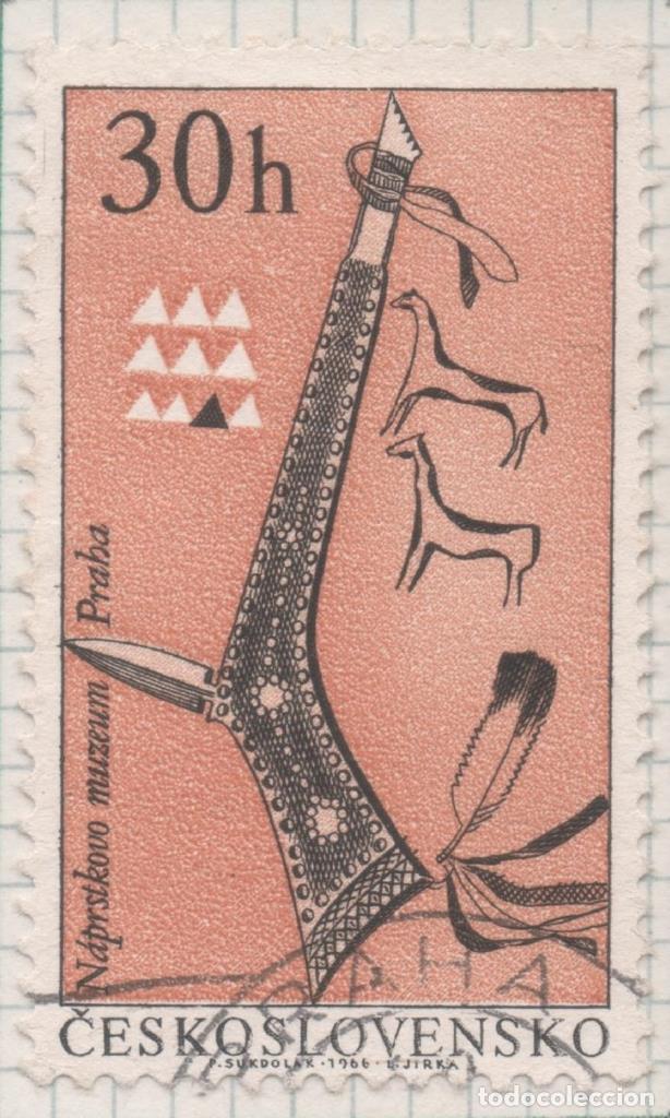 Postcards: Sello E01351: hoja 86, Checoslovaquia: Sello Naranja y marron, dentado. Indios Norteamericanos. Toma