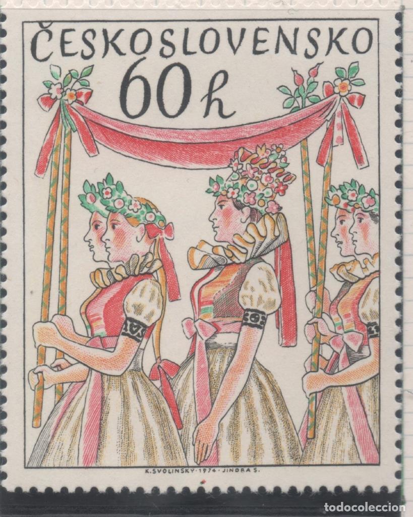 Postales: Sello E01930: hoja 128, Checoslovaquia: Sello Multicolor, dentado. Costumbres Folkl&oacute;ricas. Reinetas