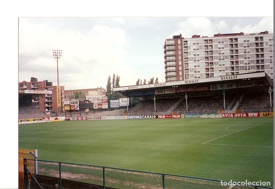 Cartes Postales: Foto Futbol 026287 : Estadio de futbol. Charleroi - Varios
