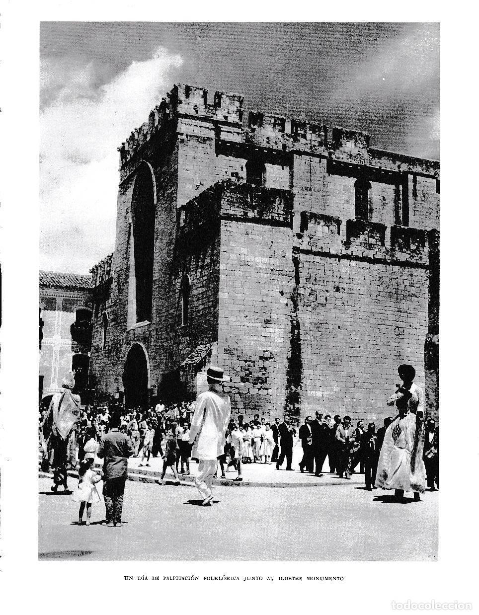 Postales: LAMINA 6518: Folklore junto al monumento - Jose Pla
