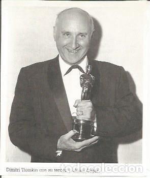 Postales: POSTAL A1028: Dimitri Tiomkin con el Oscar - Foto 1