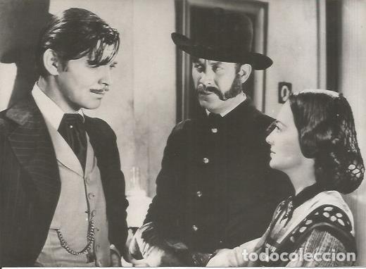 Cartes Postales: POSTAL A0715: Clark Gable y Olivia de Havilland - NULL
