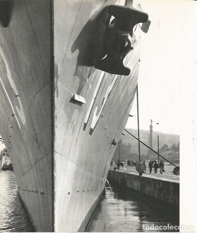 Postkarten: LAMINA 22042: Barcelona. Puerto de Barcelona y estatua de Colon - Josep Maria Espinas