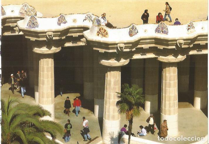 Cartoline: LAMINA 24113: Columnata del Parque Guell. Barcelona - Llatzer Moix