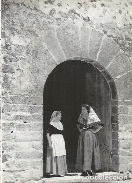 Postcards: LAMINA 51436: Mujeres con el traje tipico de Mallorca - M. Bartolome Lopez