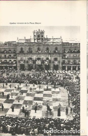 Cartoline: LAMINA 20489: Ajedrez viviente en la Plaza Mayor - Julian Alvarez Villar