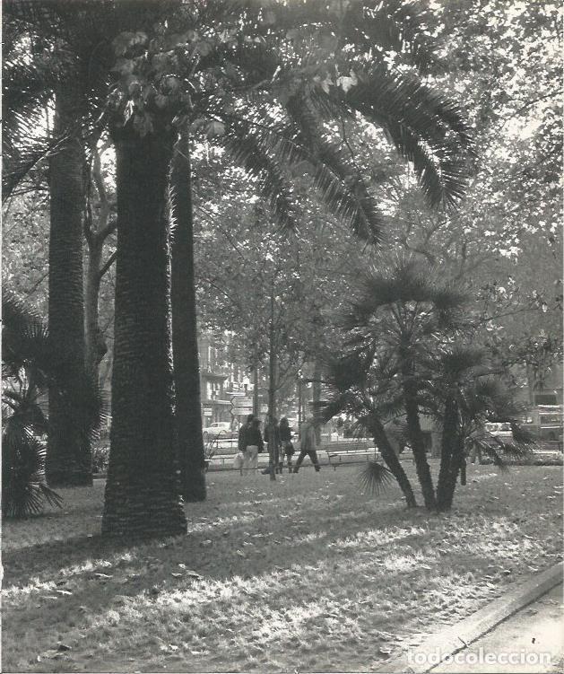 Postais: LAMINA 22102: Barcelona.Jardines de Plaza Urquinaona - Josep Maria Espinas