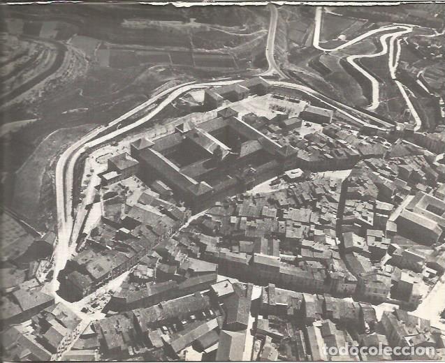 Cartes Postales: LAMINA V00264: Vista aerea Universidad Cervera, Lerida - J. Vallverdu - T. Sirera
