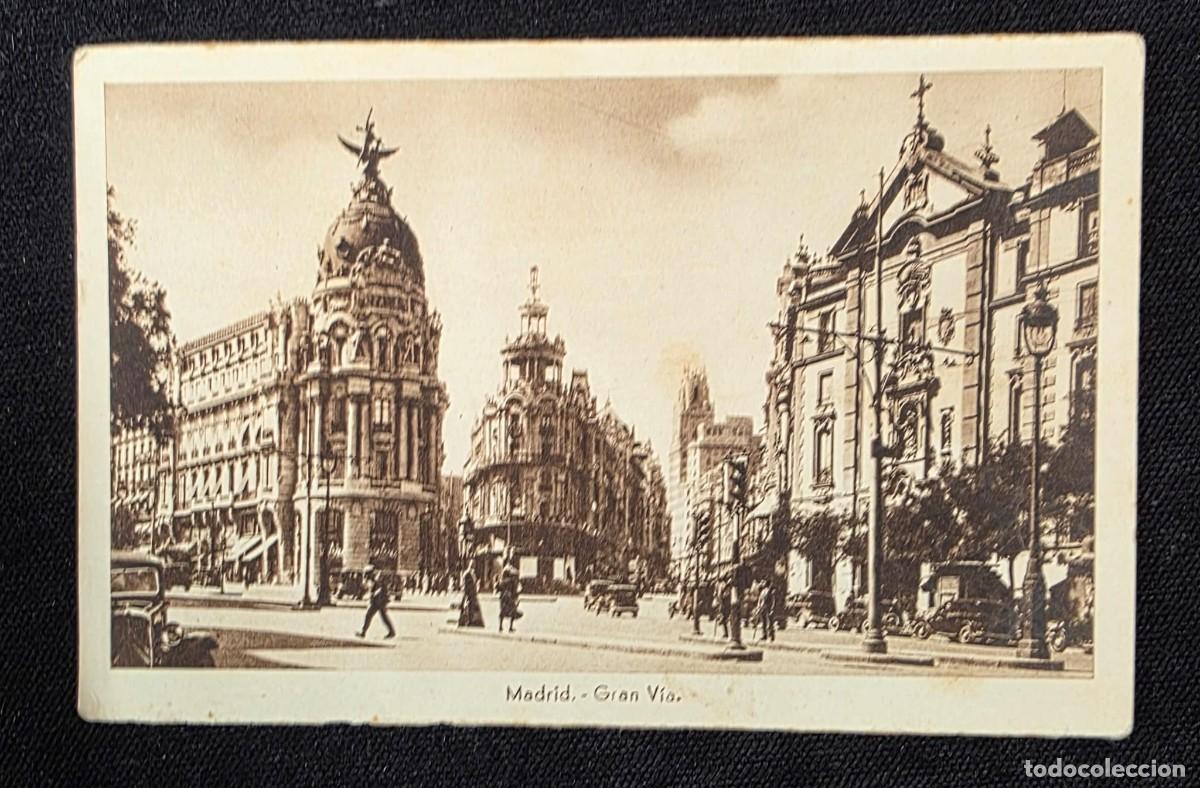 Postales: P.916 Postal antigua Madrid Gran V&iacute;a con Edificio Metr&oacute;polis y tr&aacute;fico de &eacute;poca &ndash; Fotograf&iacute;a