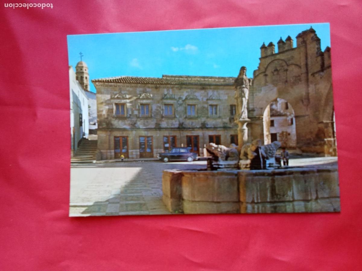 Postales: Postal 2003 Baeza: Plaza de los leones P.2486