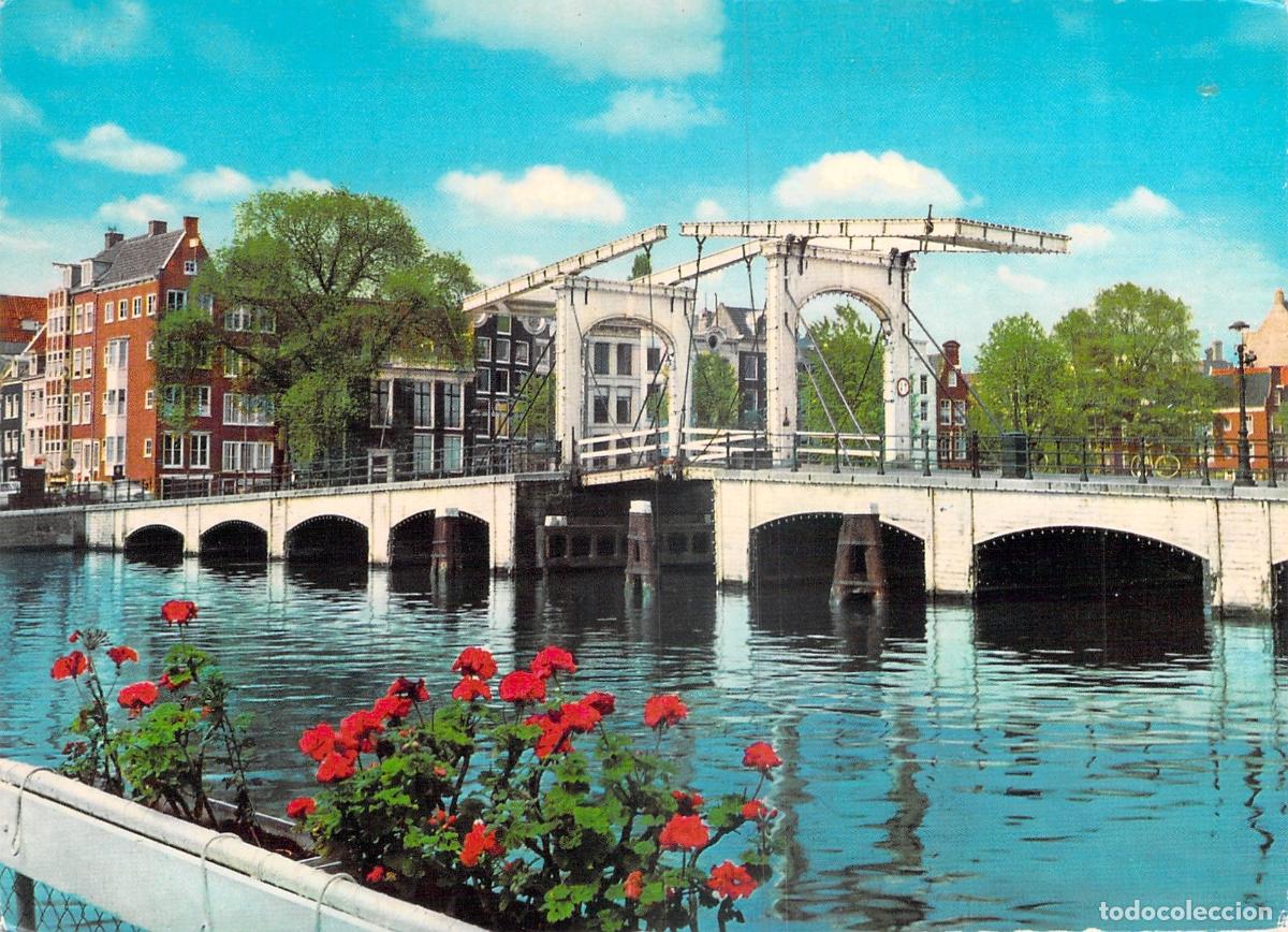 Postales: Postal de Amsterdam: Puente Magere Brug sobre el R&iacute;o Amstel