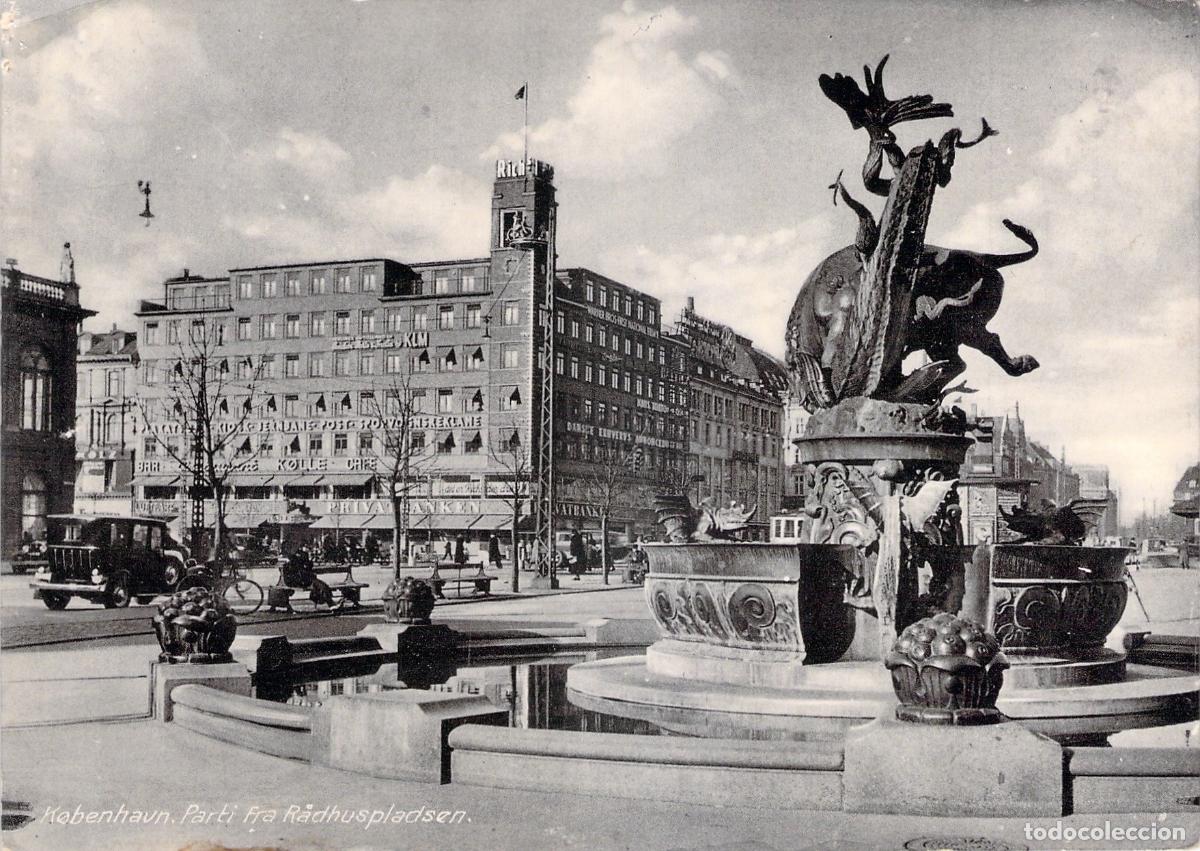 Postales: Postal de la Plaza del Ayuntamiento y Fuente del Drag&oacute;n en Copenhague