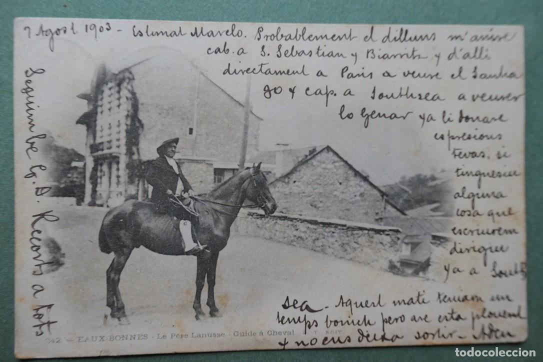 Postales: un gu&iacute;a a caballo identificado en el pie de p&aacute;gina como &rdquo;Le P&egrave;re Lanusse - Guide &agrave; Cheval 1903
