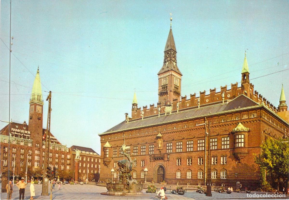 Postales: Postal Plaza del Ayuntamiento en Copenhague, Dinamarca