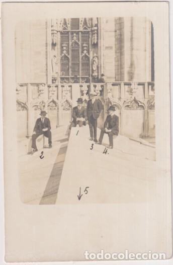 Postais: Foto Postal. Al dorso: Mis compa&ntilde;eros de viaje sobre el techo de la catedral de Mil&aacute;n