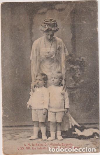 Cartoline: S. M. la Reina D&ordm; Victoria Eugenia y SS. AA. los infantes D. Jaime y D. Alonso