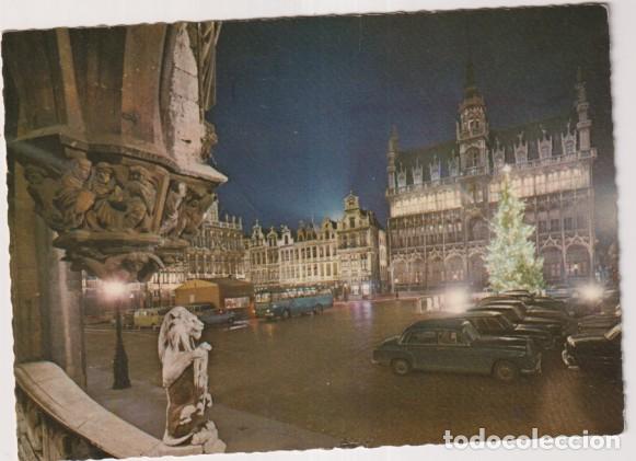 Postkarten: B&eacute;lgica. Bruselas. Gran Place, La maison du Roi, la nuit. Franqueado y fechado el 15 Nov. 1963. Dest