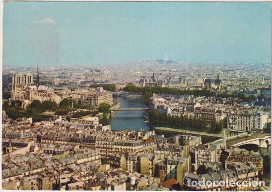 Postales: Paria. Vista General. Fechada y Franqueada con el matasellos Fechador de la torre Eiffel el 6 Abr. 1