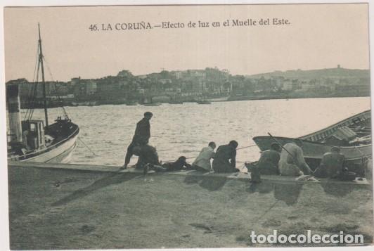 Postales: 46. La coru&ntilde;a. Efecto de Luz sobre el Muelle del Este. Grafos Madrid. Sin usar