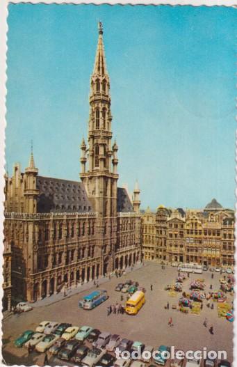 Postales: B&eacute;lgica. Bruselas. Grand Place et Hotel de Ville. Por Avi&oacute;n. Franqueado y fechado el 15 Oct. 1964. D
