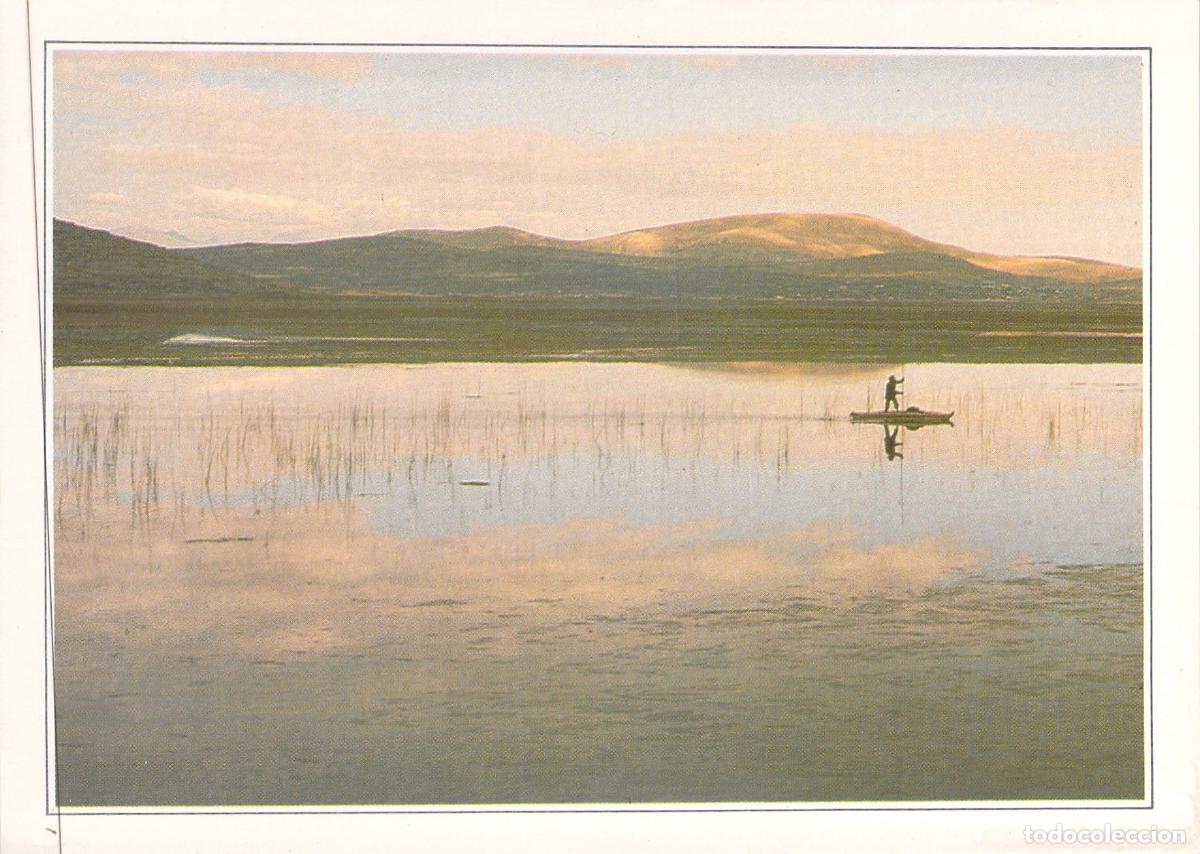 Postales: Postal del Lago Titicaca y Altiplano en Per&uacute; con Barca de Totora