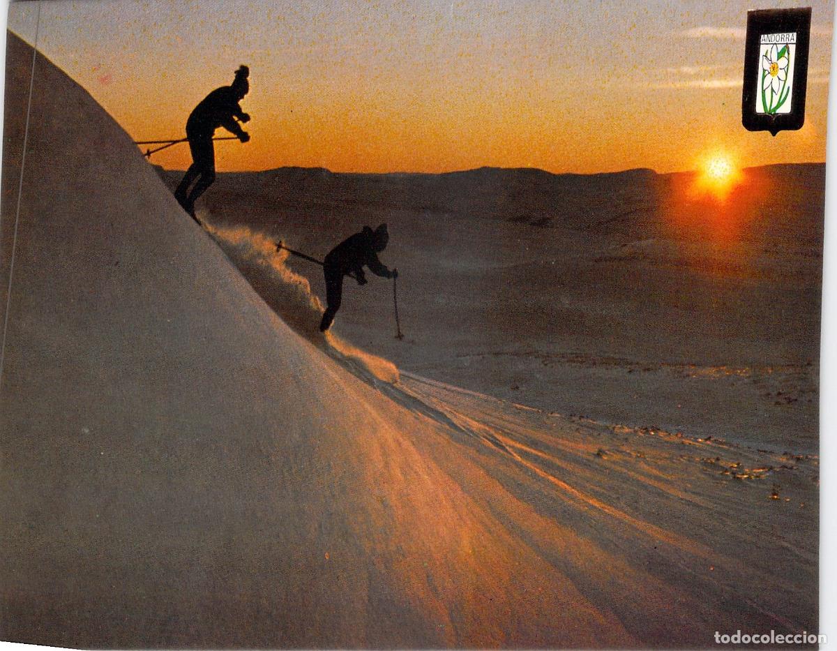 Postales: Postal de Esquiadores al Atardecer en Valls d'Andorra