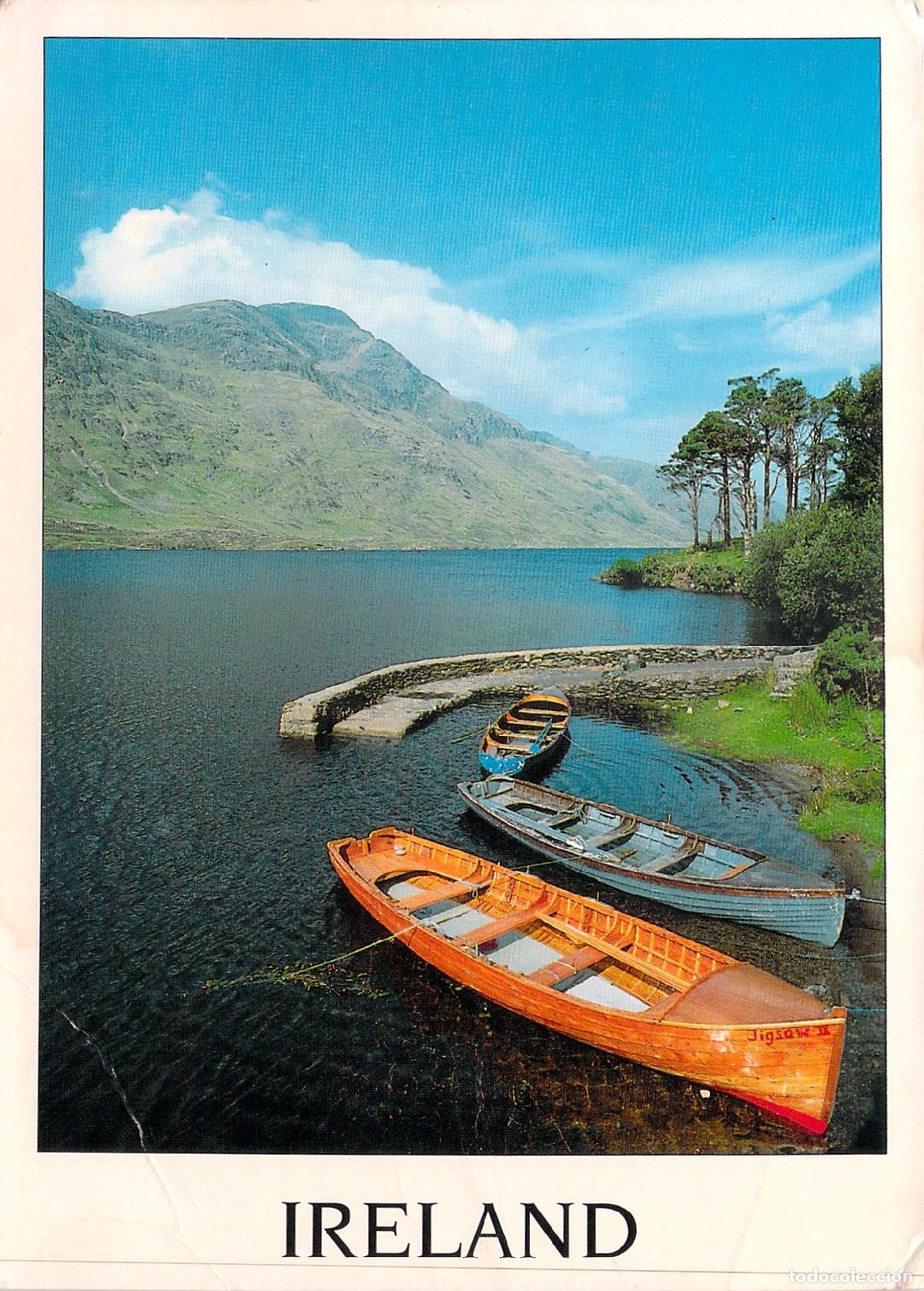 Postales: Postal de Doolough, Condado de Mayo, Irlanda con Barcas y Monta&ntilde;a