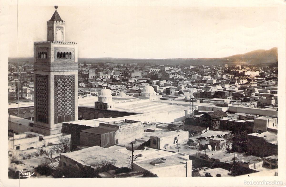 Postales: Postal de la Vista General de T&uacute;nez con Alminar